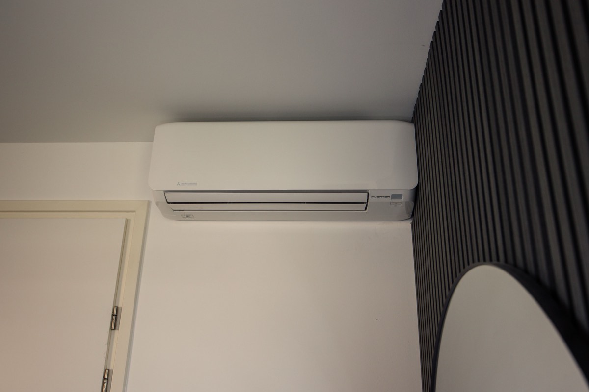 De bus van Airco Innovatie voor een woning